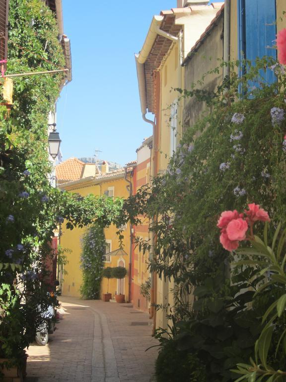 By Cassis Chambre Privee Dans Maison Familiale Exterior photo
